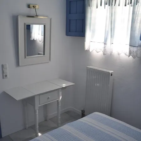 Belogna Ikons Villa Vivlos Room photo